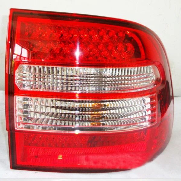 1 Pair For Porsche For Cayenne LED Rear Light Tail Lamp Assembly Red White Color 2003-2007 Year