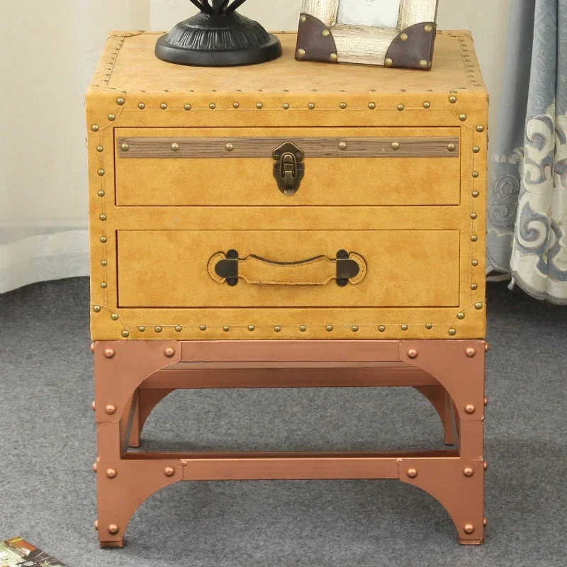 Armoire de rangement moderne simple, côté quelques chambres des maîtres