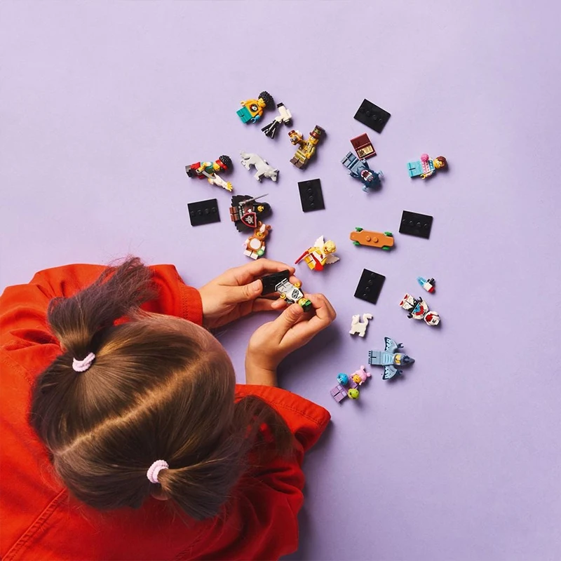 LEGO 71048 Snappin' Striker Series 27: هدية لعبة مكعبات البناء للأطفال مكونة من 12 قطعة