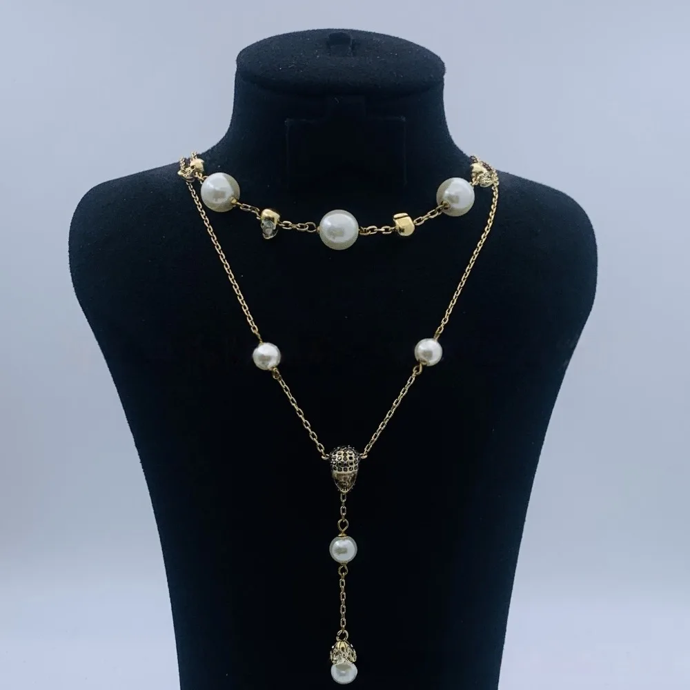 

Новое ожерелье Mc 2025 года: ретро-кулон, подчеркивающий изысканный вкус, роскошное, подходит для повседневной носки, золотое ожерелье