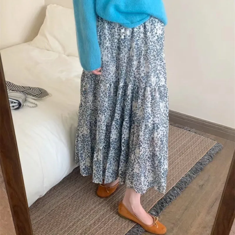 Women's Blue Floral Tiered Maxi Skirt, Elastic Waist Flowy Chiffon Skirt, Casual Boho A-Line Long Skirt for Summer Beach