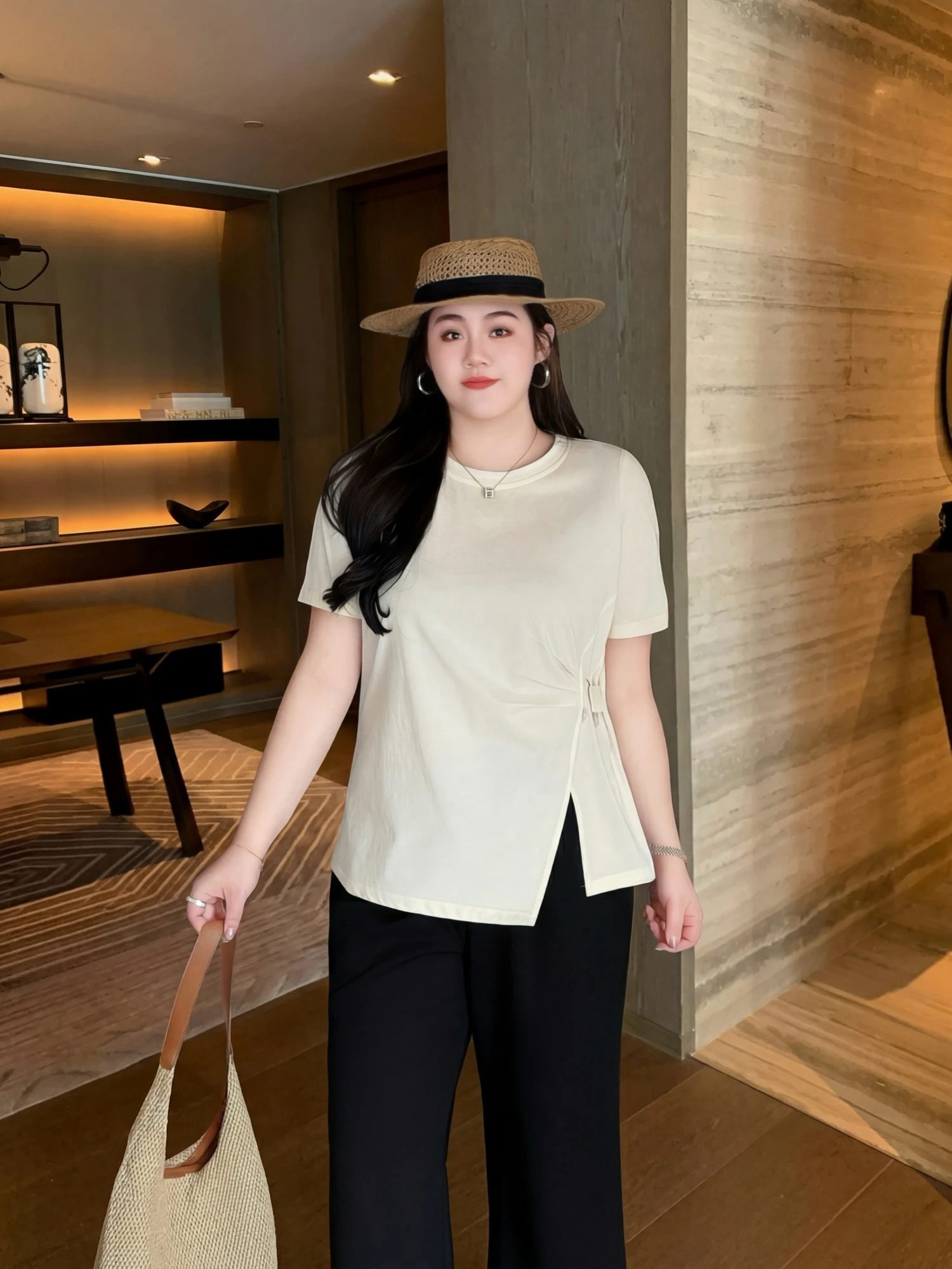 

Женская футболка больших размеров с круглым вырезом и короткими рукавами, асимметричный стиль, смесь хлопка и полиэстера, весенне-летний топ