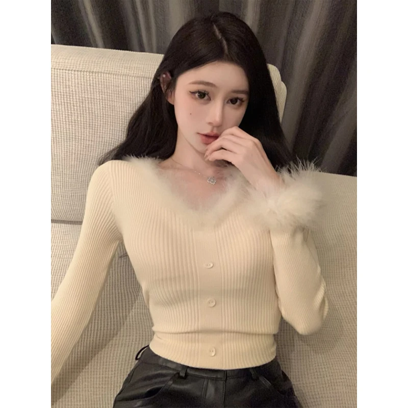 

Fashionable Splicing Design Pullover Women'S Short Slim Fit Top Temperament V-Neck Long Sleeved Knitted Sweater 2024 Autumn New