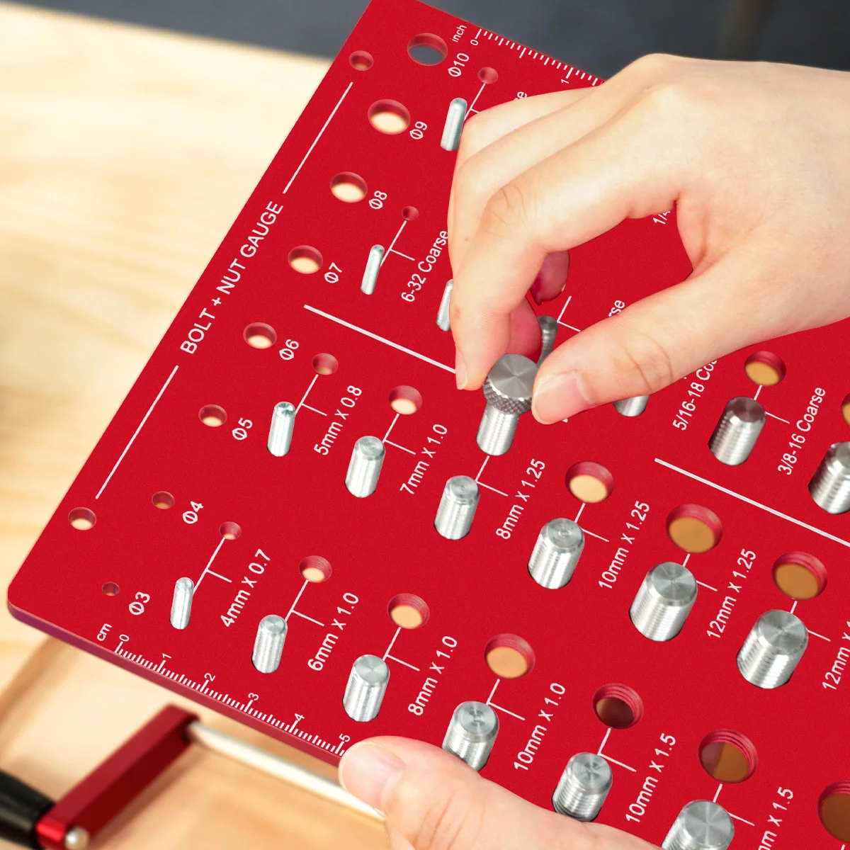 

28 Bolt Size and Thread Identifier Gauge and 8 Size Aperture Gauge - Measuring Identifier Tool Nut and Bolt Thread Checker