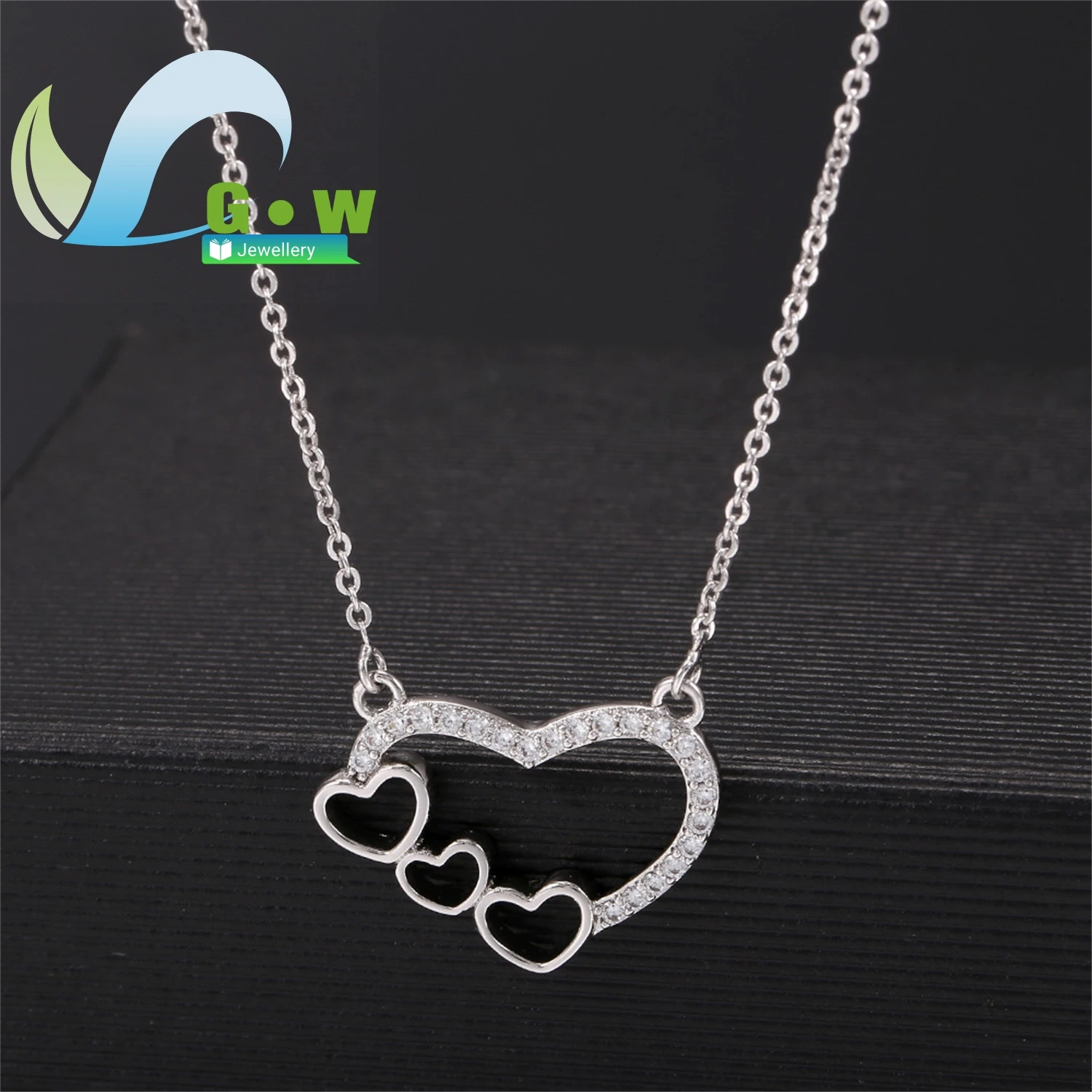 

Ожерелье в европейско-американском стиле, хит продаж, из серебра S925, с полым сердцем, простой дизайн, инкрустированное бриллиантами, цепочка на ключицу