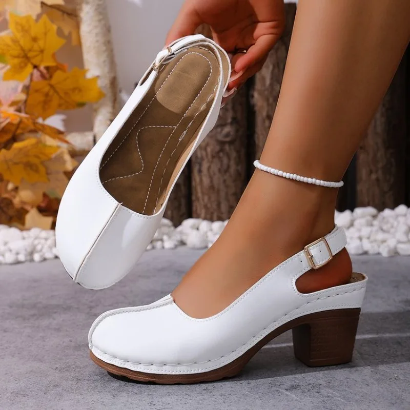 Women's Round Closed Toe Slingbacks Chunky Block Heel Matte Contrast Stitching Adjustable Buckle Casual Retro Vintage Footwear