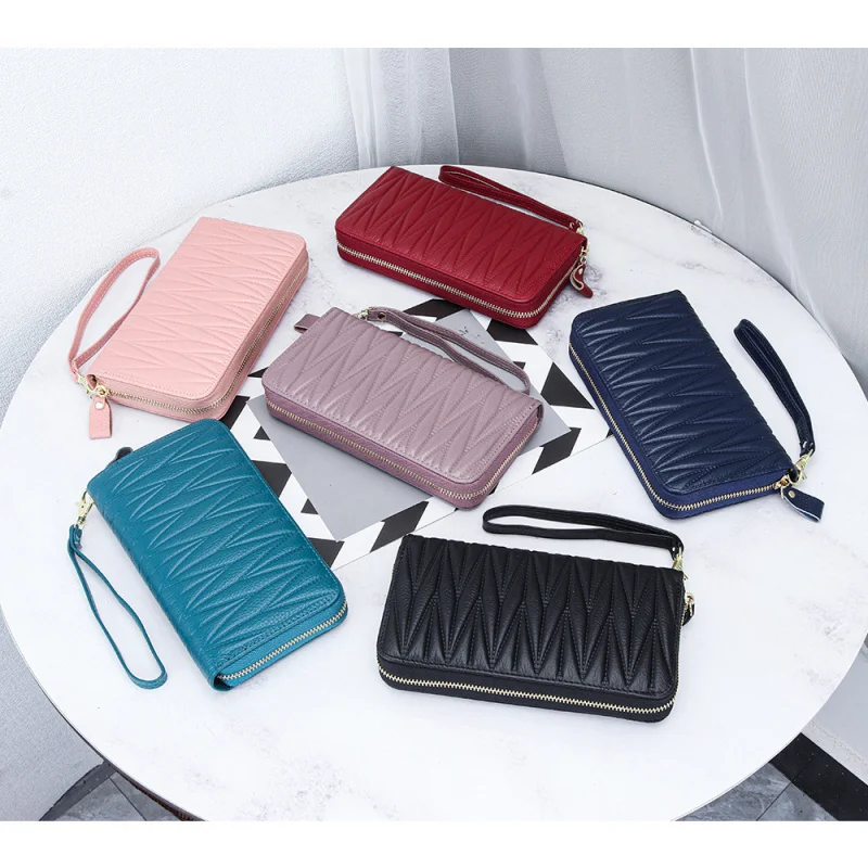 Western RFID Blocking Cowhide Leather Embossed Long Women Wallet Large Capacity Organ Card Holder Coin Purse for Ladies