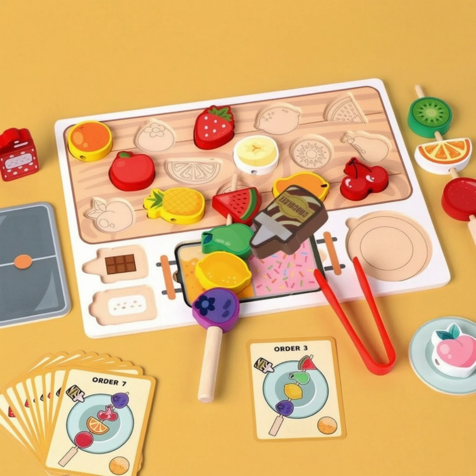 jeu-d'association-tanghulu-aux-fruits-jeu-d'association-pour-developper-la-motricite-fine-avec-planche-d'activites-en-bois-ensemble-de-jeu-de-role-avec-aliments-en-bois