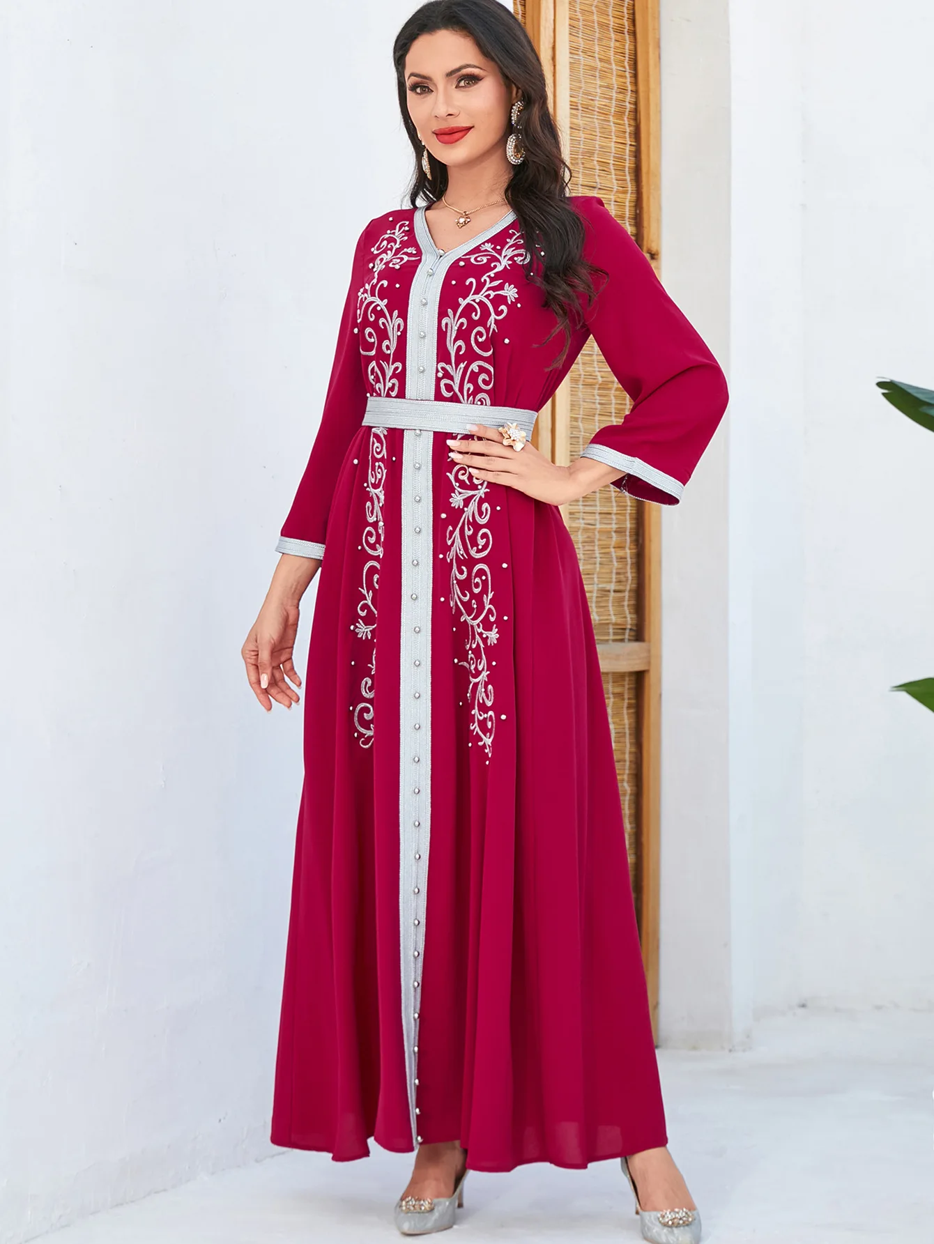 

Muslim Women Embroidered Beaded Long Sleeve Maxi Dress Ramadan Eid Djellaba Caftan Marocain Femme Islamic Jalabiya Kaftan Dubai