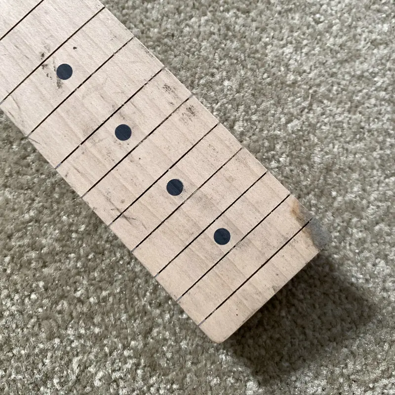 HN611 Unfinished Electric Guitar Neck No Paints No Frets Fingerboard with Cracks Banana Headstock for DIY Decorations