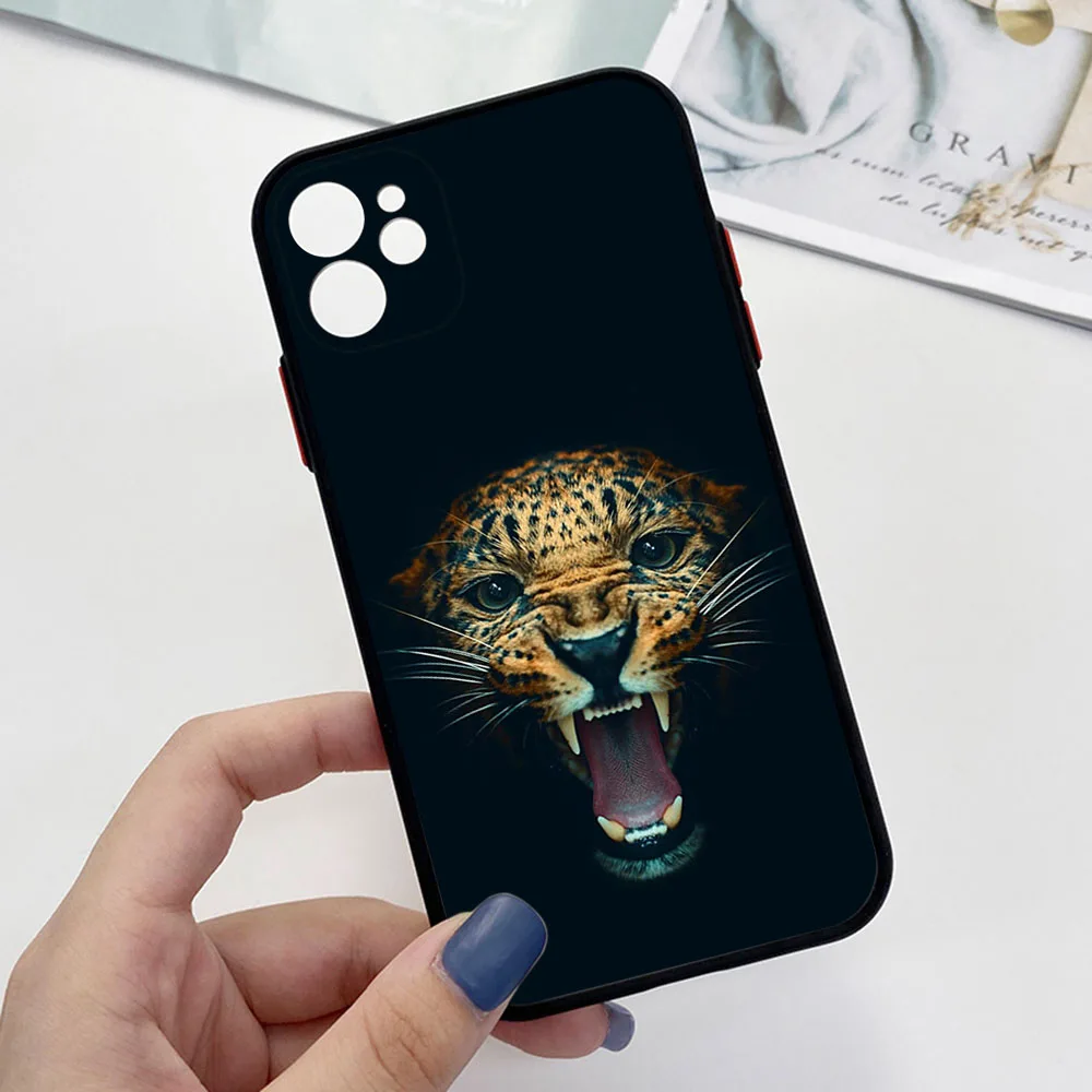 New Trend Leopard King Face Phone Case For iPhone 16 15 14 11 12 13 Pro Max Mini X XR XS 7 8 Plus SE 16Pro Translucent Cover