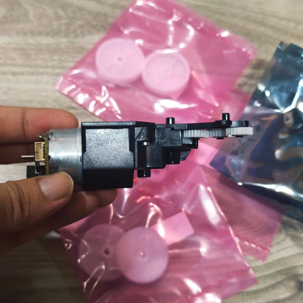 Q6718-67017 Starwheel Motor For Designjet T610 T620 T770 T790 T795 T1100 T1200 T2300 Z2100 Z3100 Z3200 Z5400