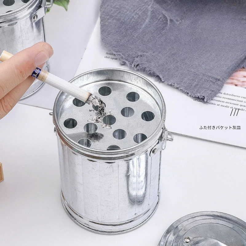 

Bucket-shaped Ashtray Anti-drop Washable Household Rust-resistant Covered Large Capacity Ashtray Household Smoking Accessories