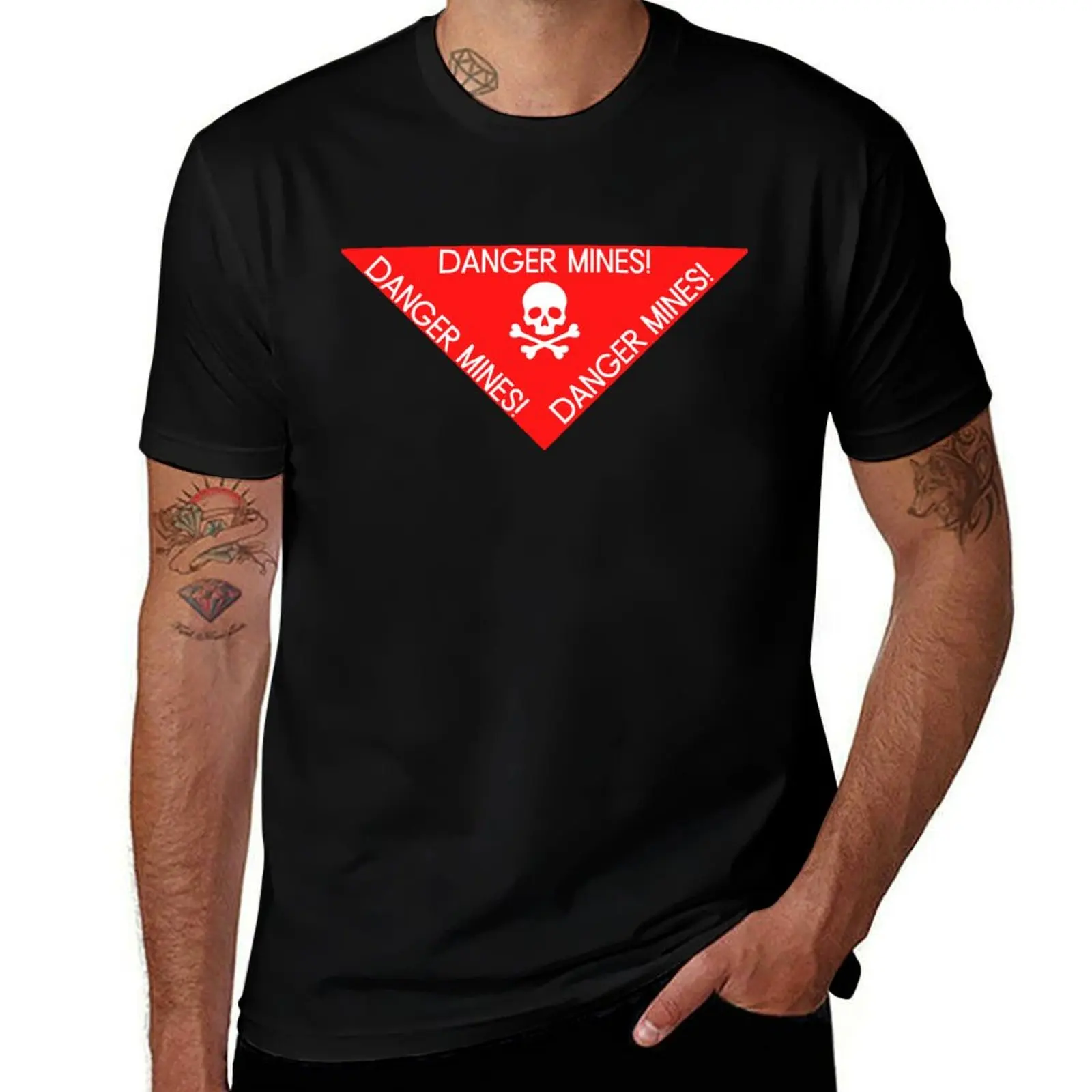 Danger mines - English warning sign T-Shirt Street Fashion Casual Tee Shirt T-Shirt