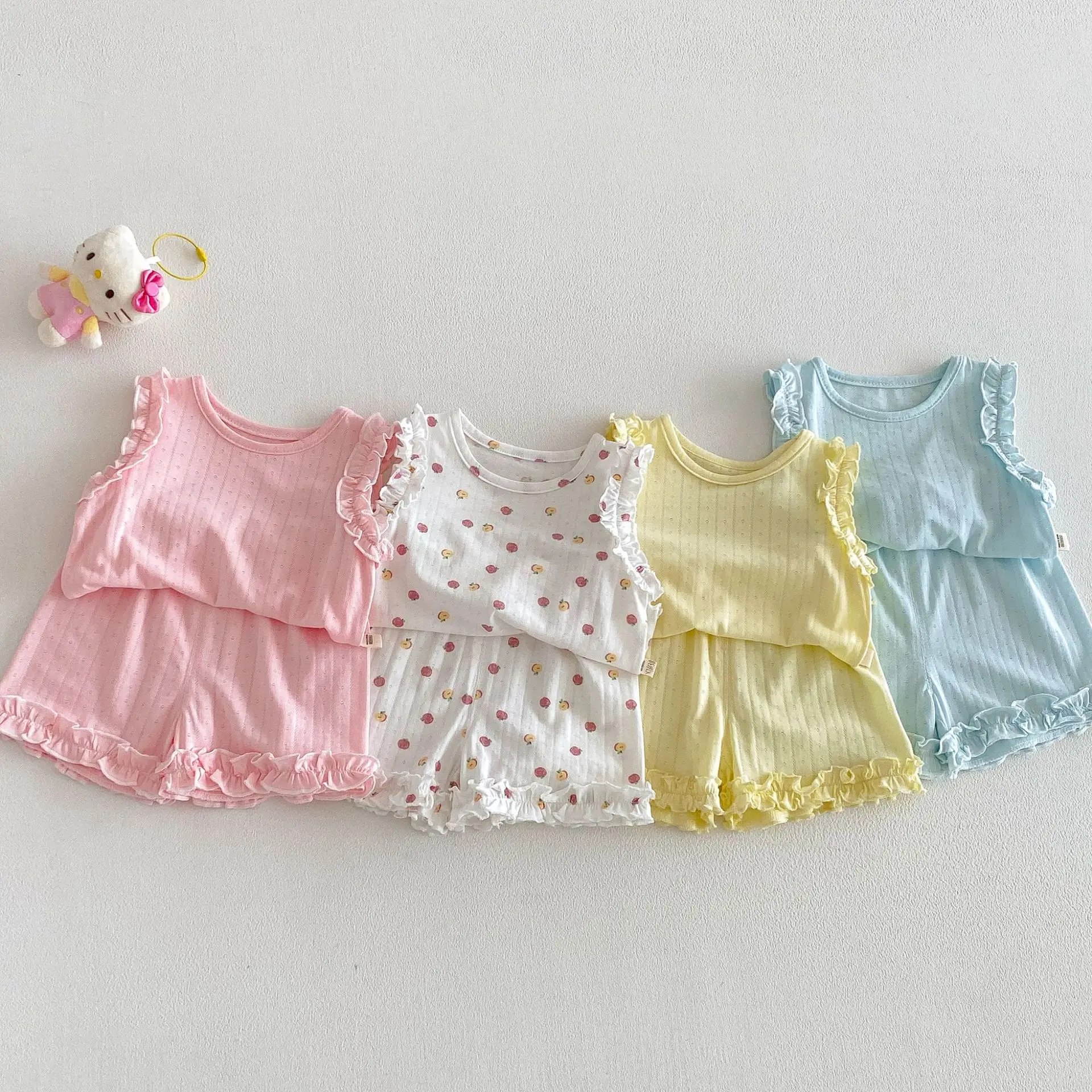 

Baby Fashion Set 2026 New Summer Girl's Cute Side Vest Solid Color Shorts Two-Piece Set