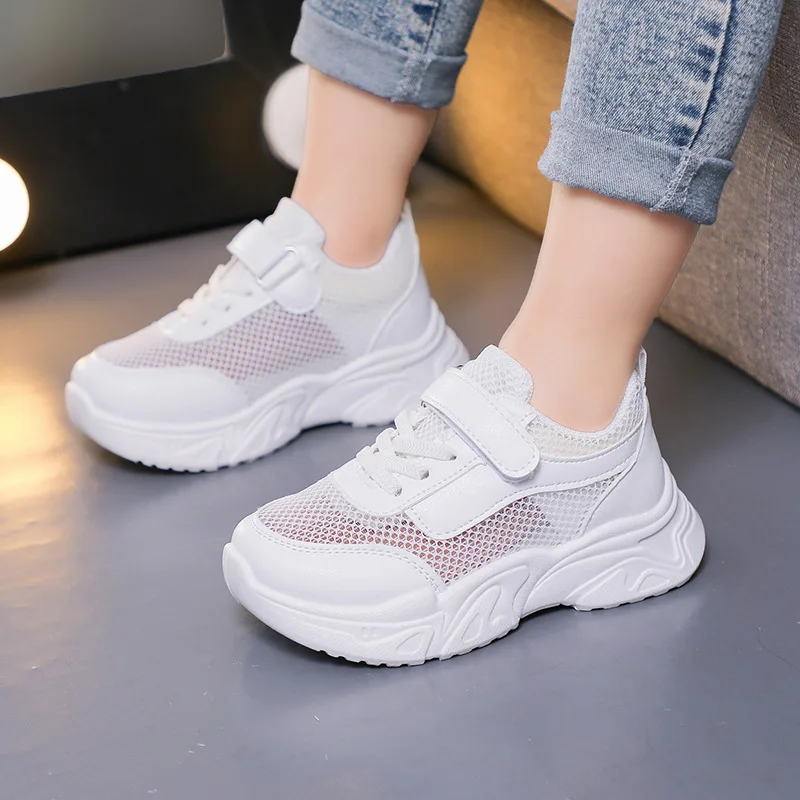 

2025Summer New Lace-up Casual Sports Shoes Soft Sole Versatile White Shoes Buckle Student Shoes Breathable Running Shoes