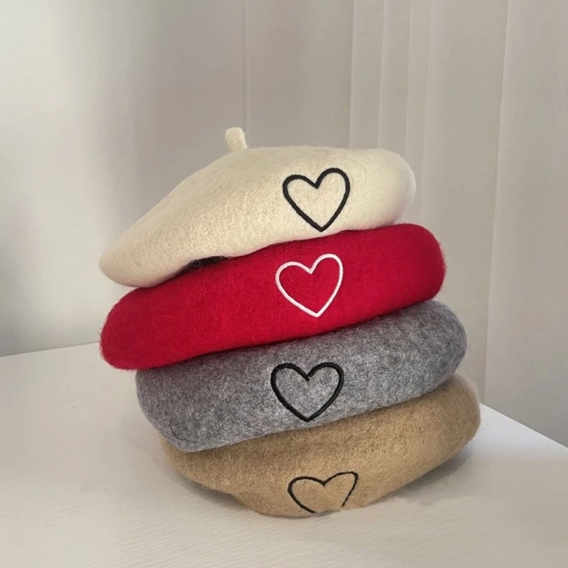 Warm & Stylish Kids Hat for Autumn & Winter Fashionable Solid Color Design Bonnet Cap with Lovely Heart Pattern 50-54cm