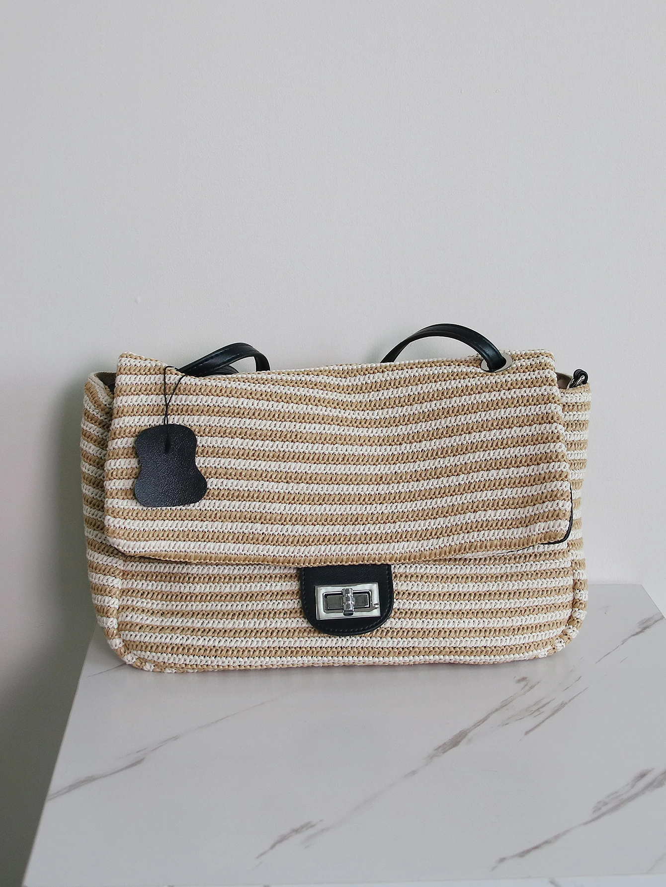 

Fashion new color matching leather with Lafite one-shoulder underarm handbag large-capacity leisure wind holiday Joker bag shoul