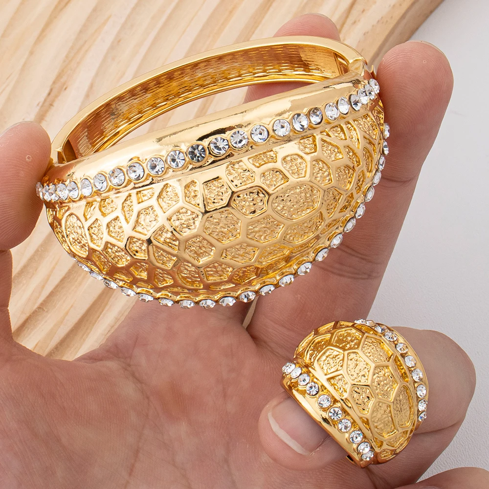 Luxuriöses Zirkonia-Edelstahl-Armreif- und Ring-Set für Hochzeitsfeier, Modisches Damen-Verlobungsarmband, Accessoires, Geschenk, Großhandel – Detail 5