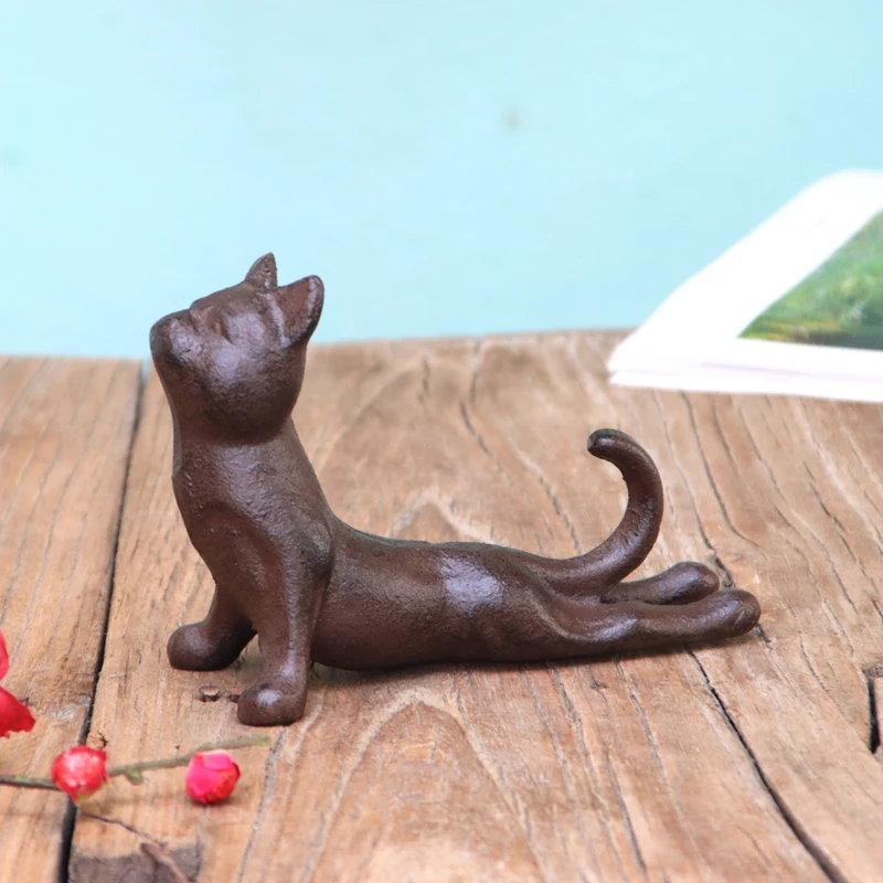 

Antique Brown Cast Iron Cat Statues Small Cute Lying For Home Tabletop Decoration Hand Craft Animal Figurines Paper Weight