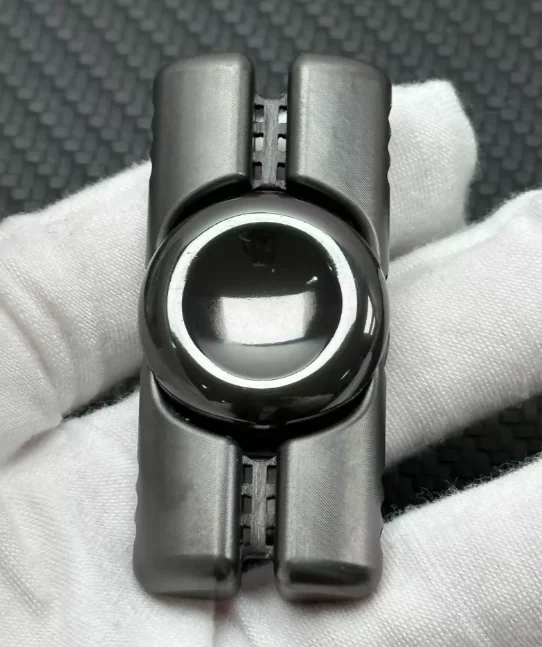 

Sentinel Zirconium Knife Pattern Material EDC Decompression Toy