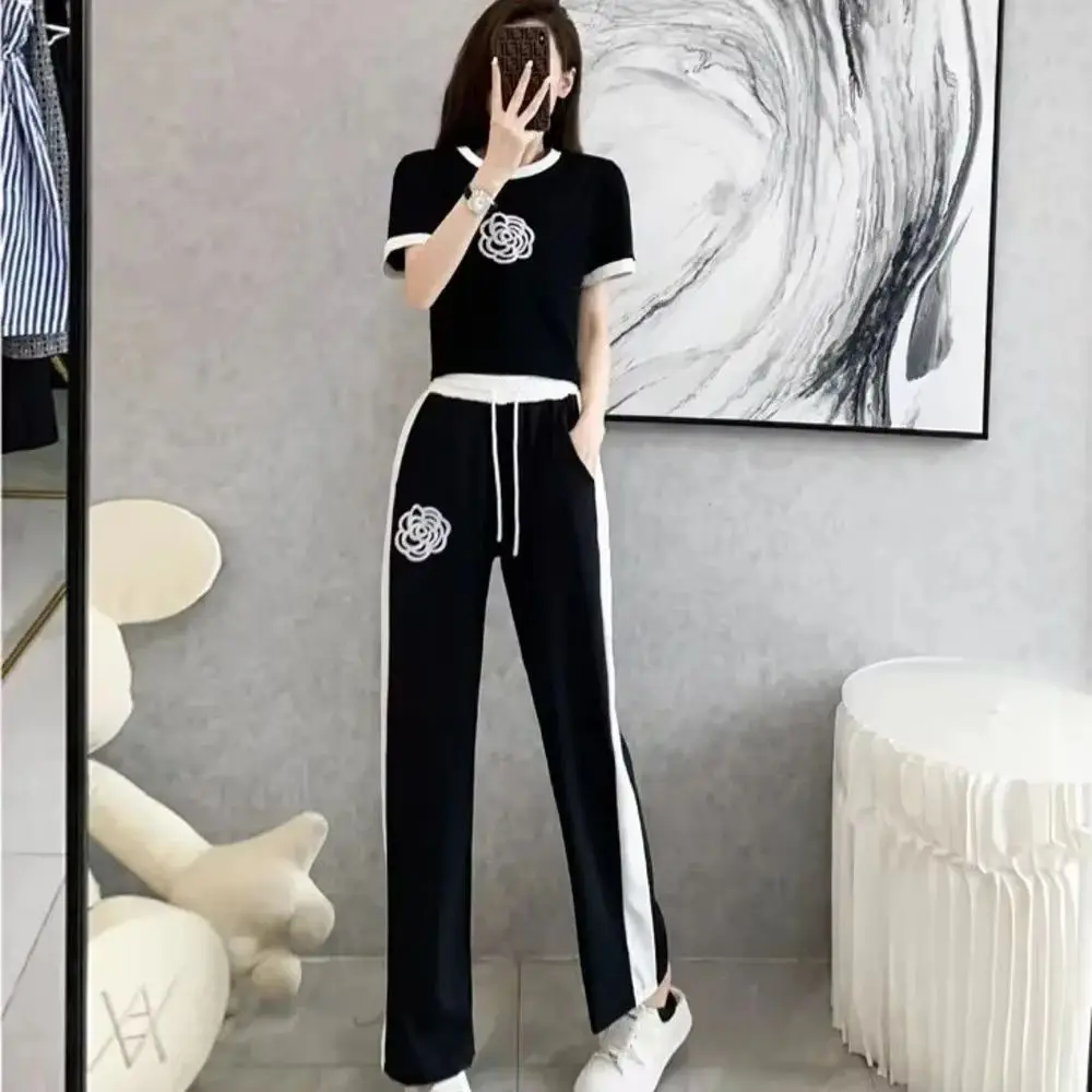 Women\'s Short Sleeved Sports suit Small Fragrant Style T-shirt Crop Tops And Pants 2 Two Piece Set Summer New Clothing For Women