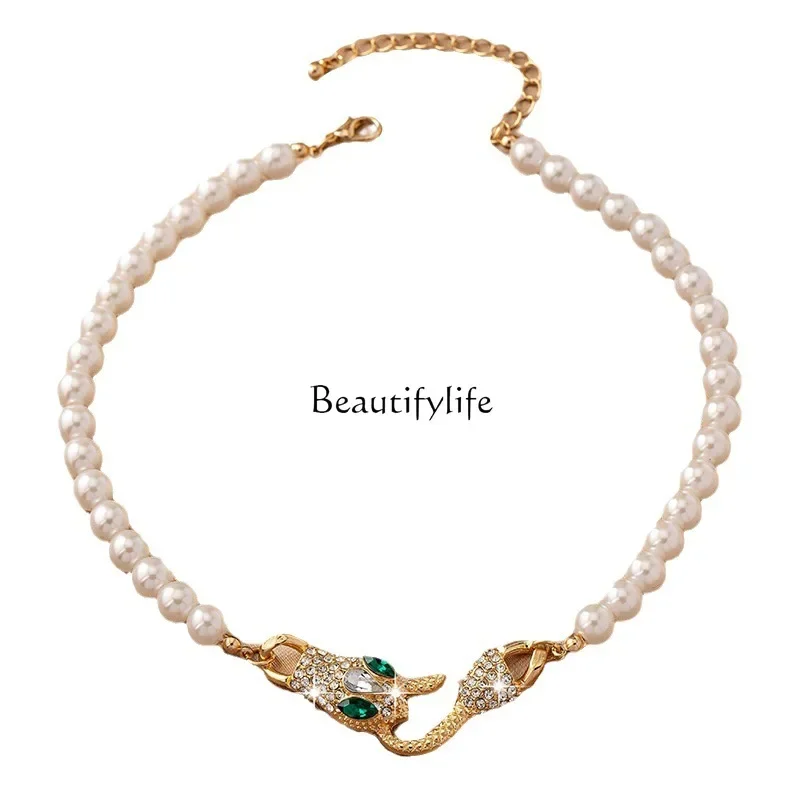 

European and American snake tail full diamond curved snake accessories imitation pearl temperament collarbone necklace women