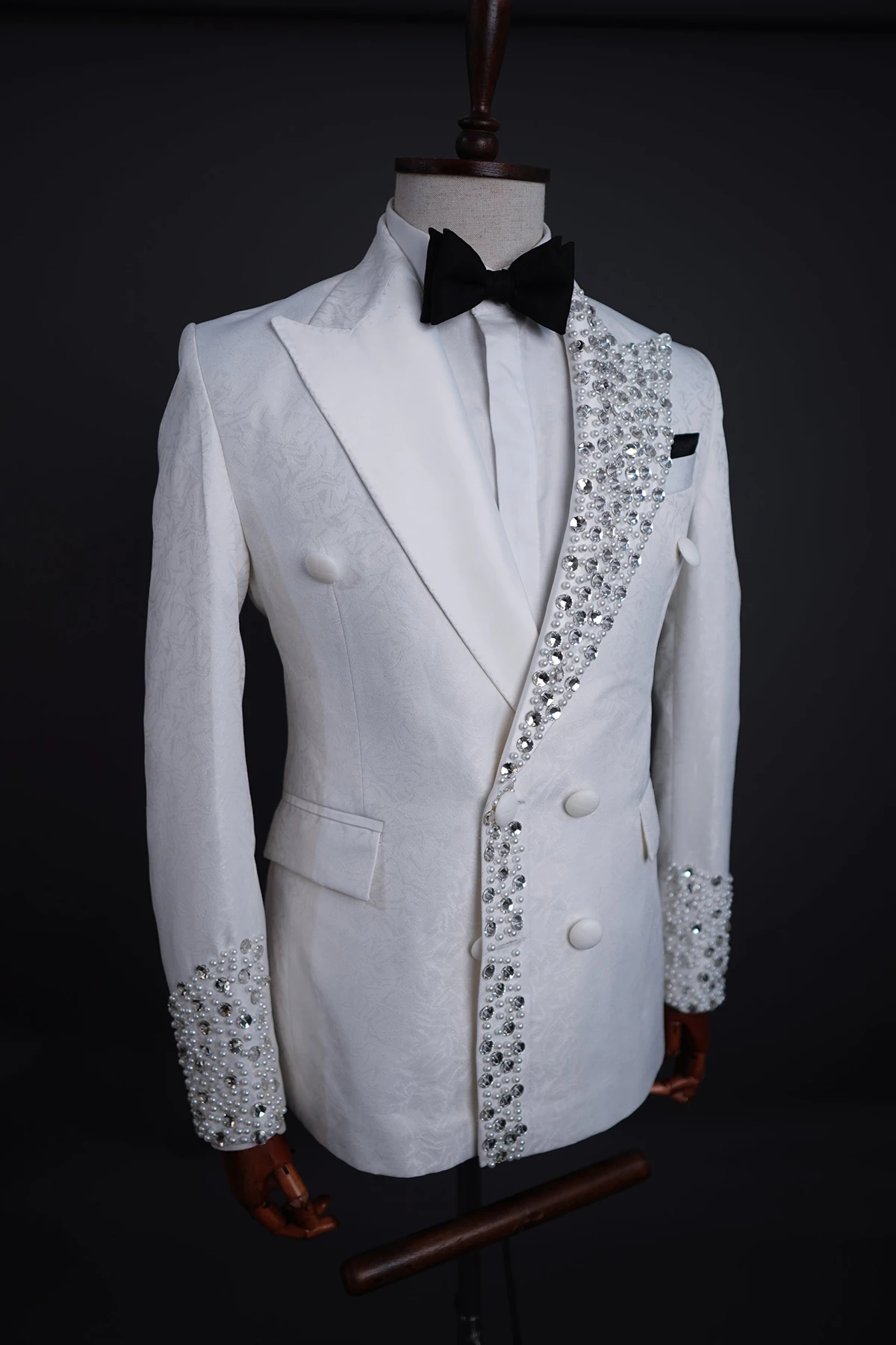 Wedding Men Suits Tuxedos New Modern Crystal Suit Peaked Lapel Single Breasted 2 Pieces Blazer Pant Custom Size