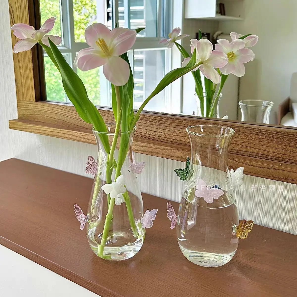 Colorful Handmade 3D Butterfly Glass Vase Water Cultured Fresh Flowers, Transparent Glass Bottle Desk Decoration Wine Container