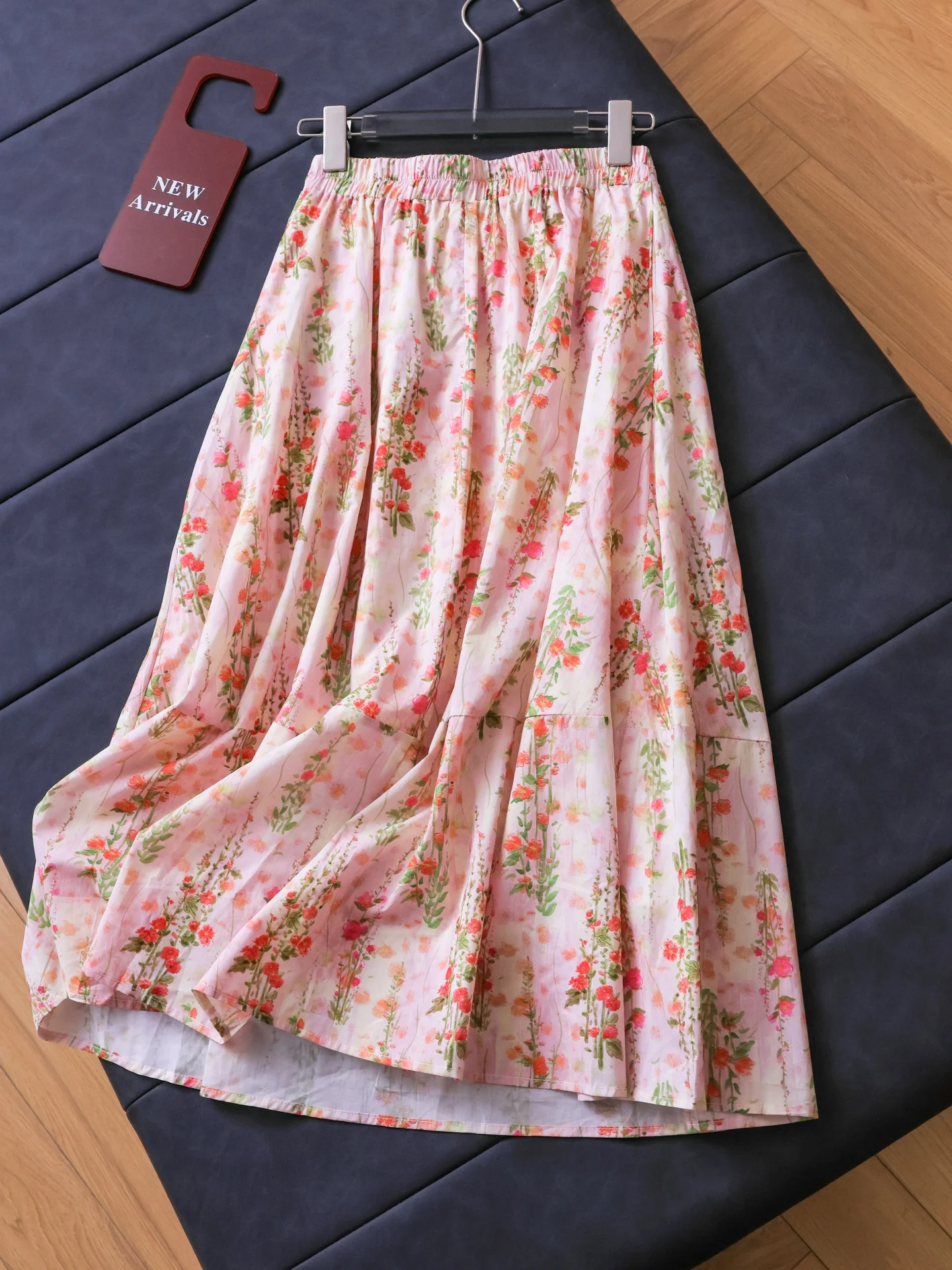 Pink Floral Print A-Line  Skirt High Waist Elastic Waist Slimming Pleated Mid-Length Women's Skirt Anti-Aging Half-length...