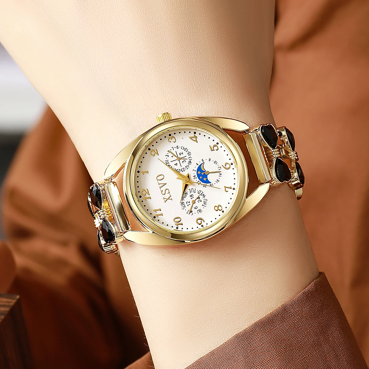 حزام عصري وشخصي وخفيف فاخر على شكل قلب، ساعة كوارتز للسيدات بمقياس ماسي، مناسب للارتداء اليومي وChri