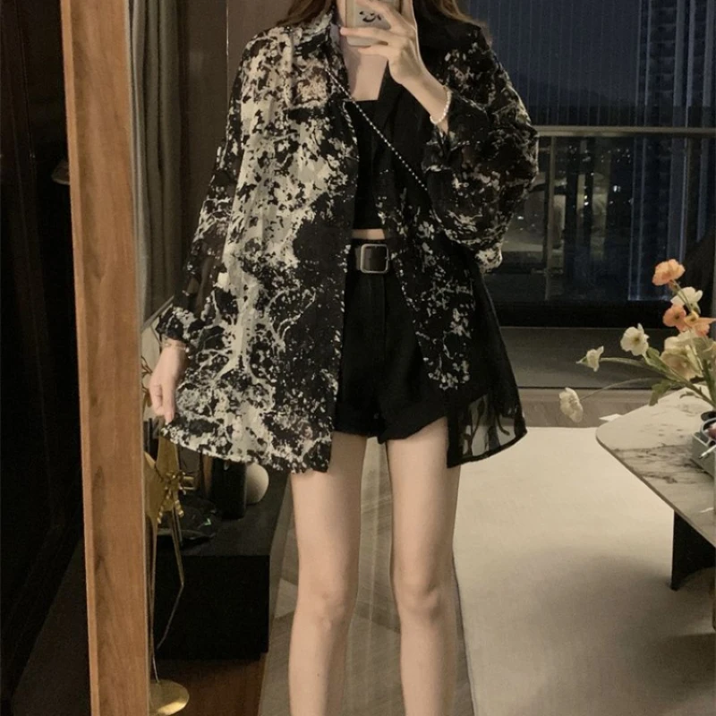 2025 Langarm Shirts Frauen Lose Tie Dye Gothic Streetwear Casual Tops Frau Blusen Vintage-Mode-Design Shirts Weibliche