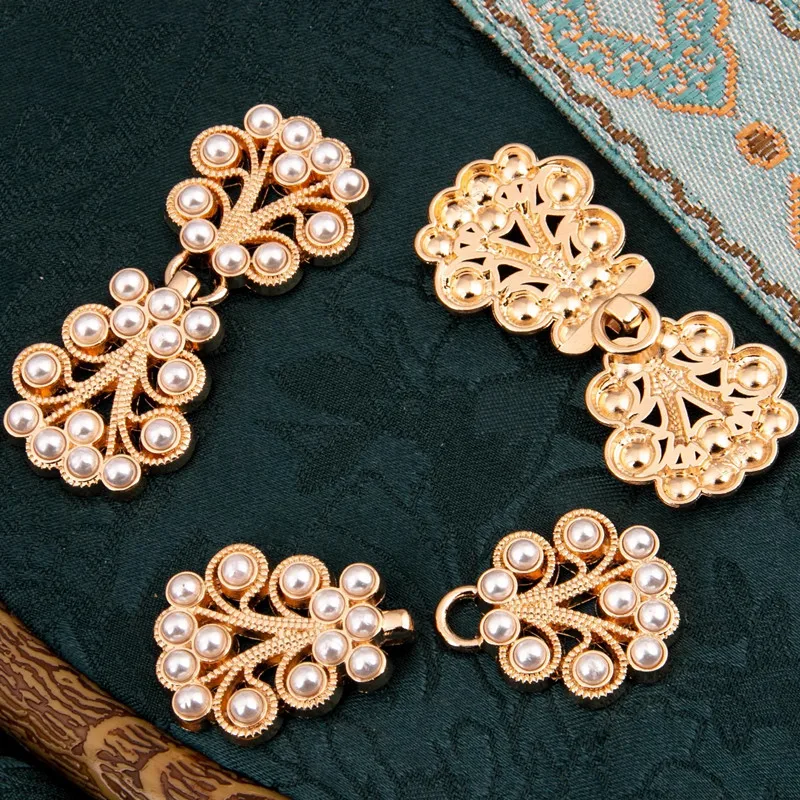 5pcs Pearl Metal Coiled Clasps Hanfu Button Adjustable Waist-Defining Retro Chinese-Style Decorative Clasps for Garments