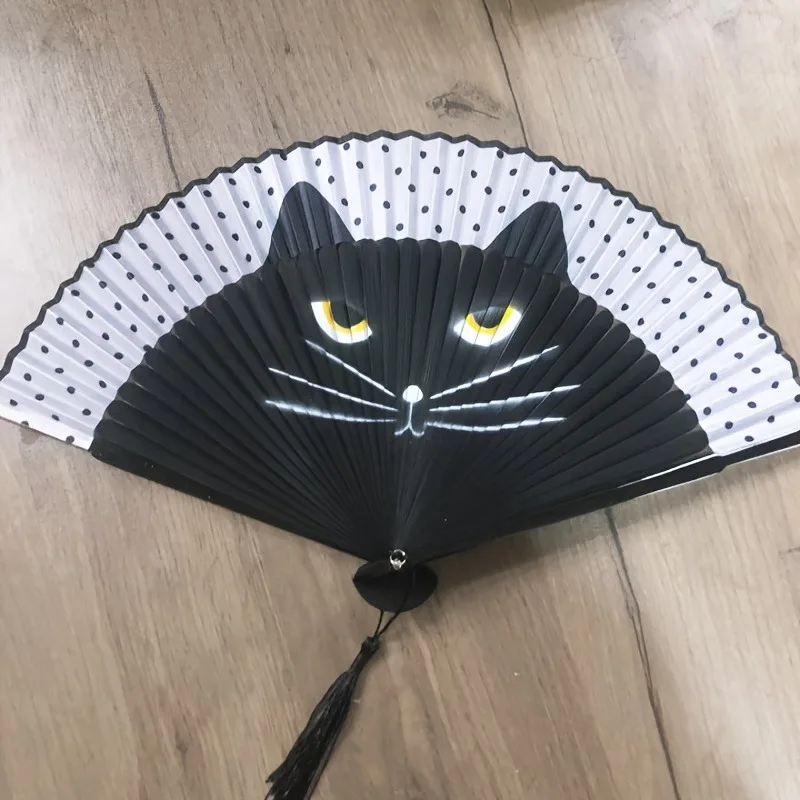 1 éventail pliant de style chinois, peint à la main, motif chat mignon, en bambou élégant pour femme, design de dessin animé, pour l'été.