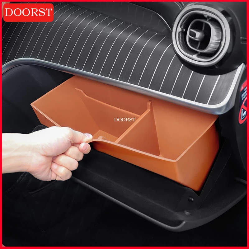 

For Mercedes Benz GLC Class X254 GLC300 GLC260 Co-pilot Storage Silicone Box Storage Pad Interior Modification Accessories