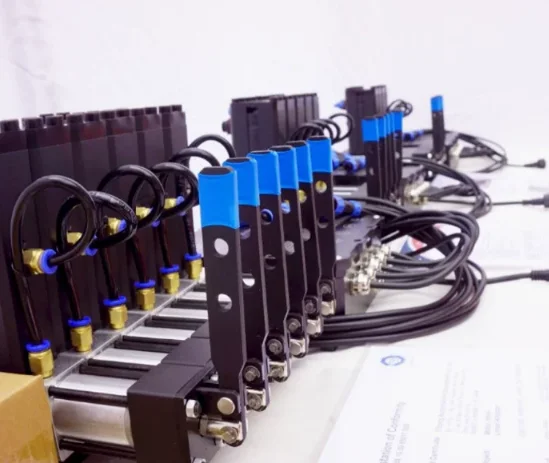 Carton Polymer Lithium Crane Wireless Remote Control 4 Buttons Plastic,plastic and Silicone Rolling Code