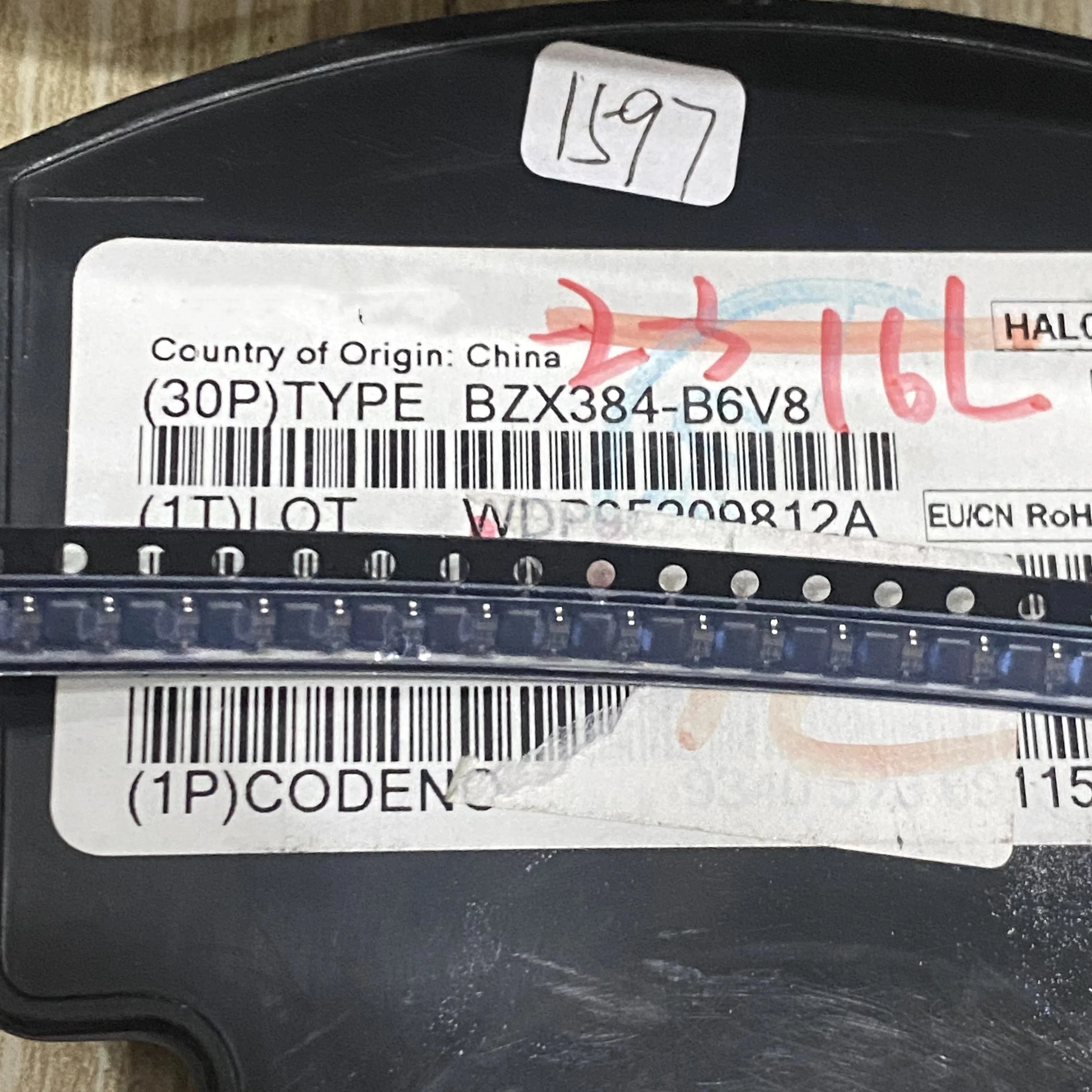 50PCS Brand new original BZX384-B6V8,115 20+ SOD323