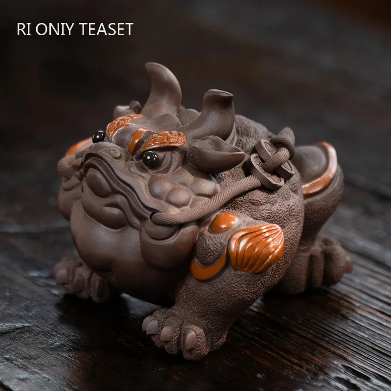 

Yixing Handmade Purple Clay Tea Pet Golden Toad Model Sculpture Crafts Animal Tea Figurine Ornaments Chinese Tea Set Decoration