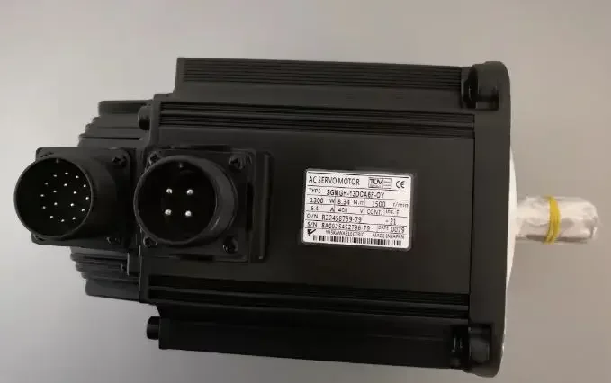 Brand new YASKAWA  Servo Motor SGMGH-13DCA6F-OY