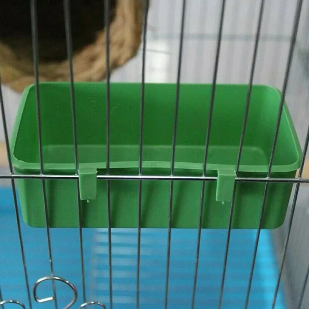 Bird Water Bath อ่าง Bird ชามอาหารพลาสติกอัตโนมัติสัตว์เลี้ยงชามนกแก้ว Parakeet Birdbath กรงแขวน Bird ของเล่น