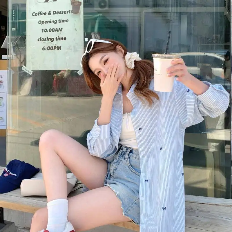 

Женская рубашка больших размеров с длинным рукавом в синюю полоску с бантом и принтом, повседневная свободная блузка уникального дизайна