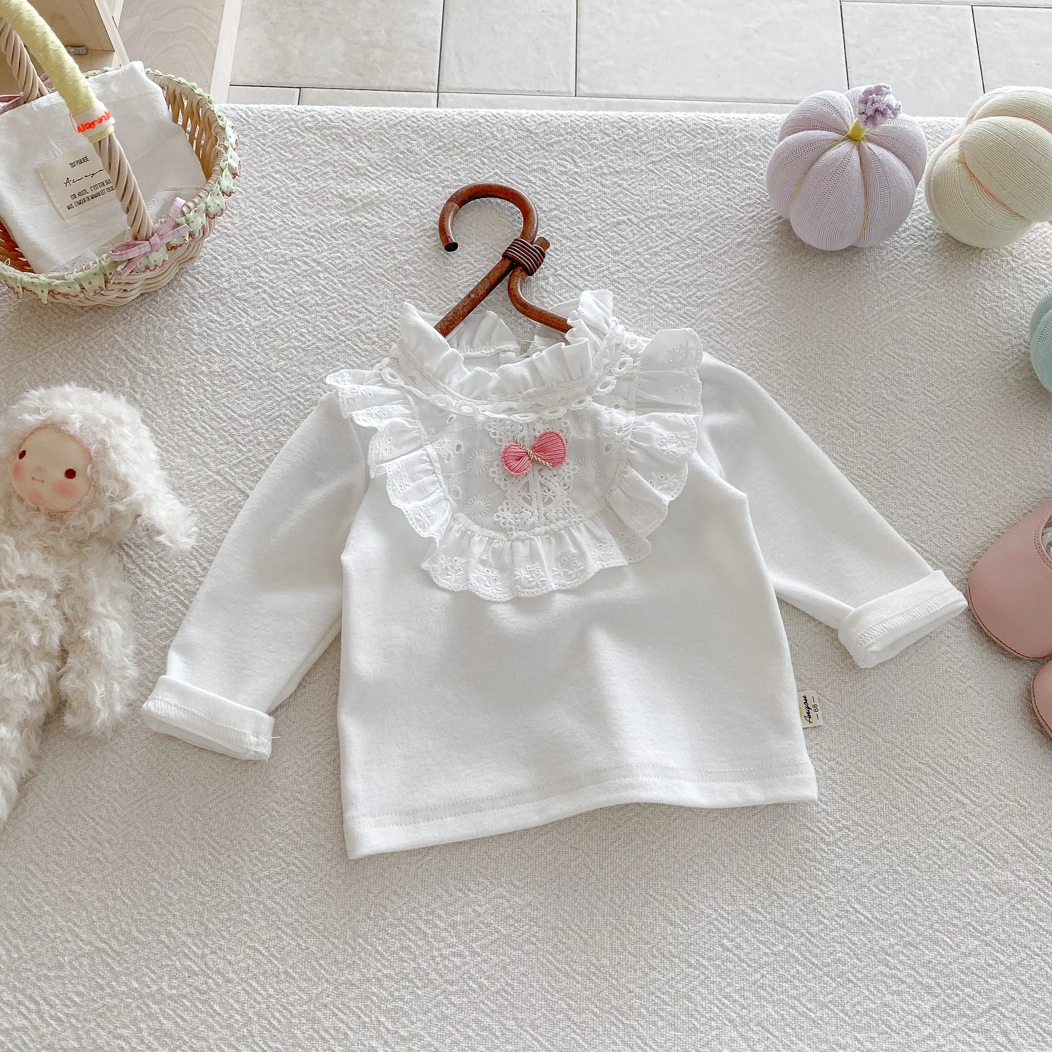 Herbstliches Freizeit-Langarmshirt für Babymädchen, Spitzen-Rollkragen-Oberteil mit Schleife
