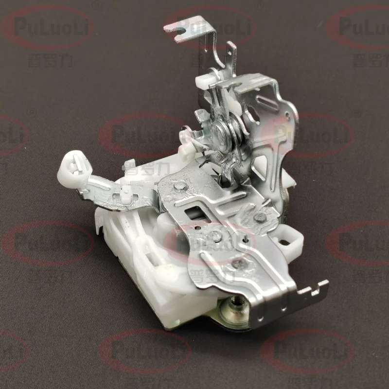 

Rear door lock machine, right side lock, 72610-SDA-A01 for Honda 7th generation Accord.