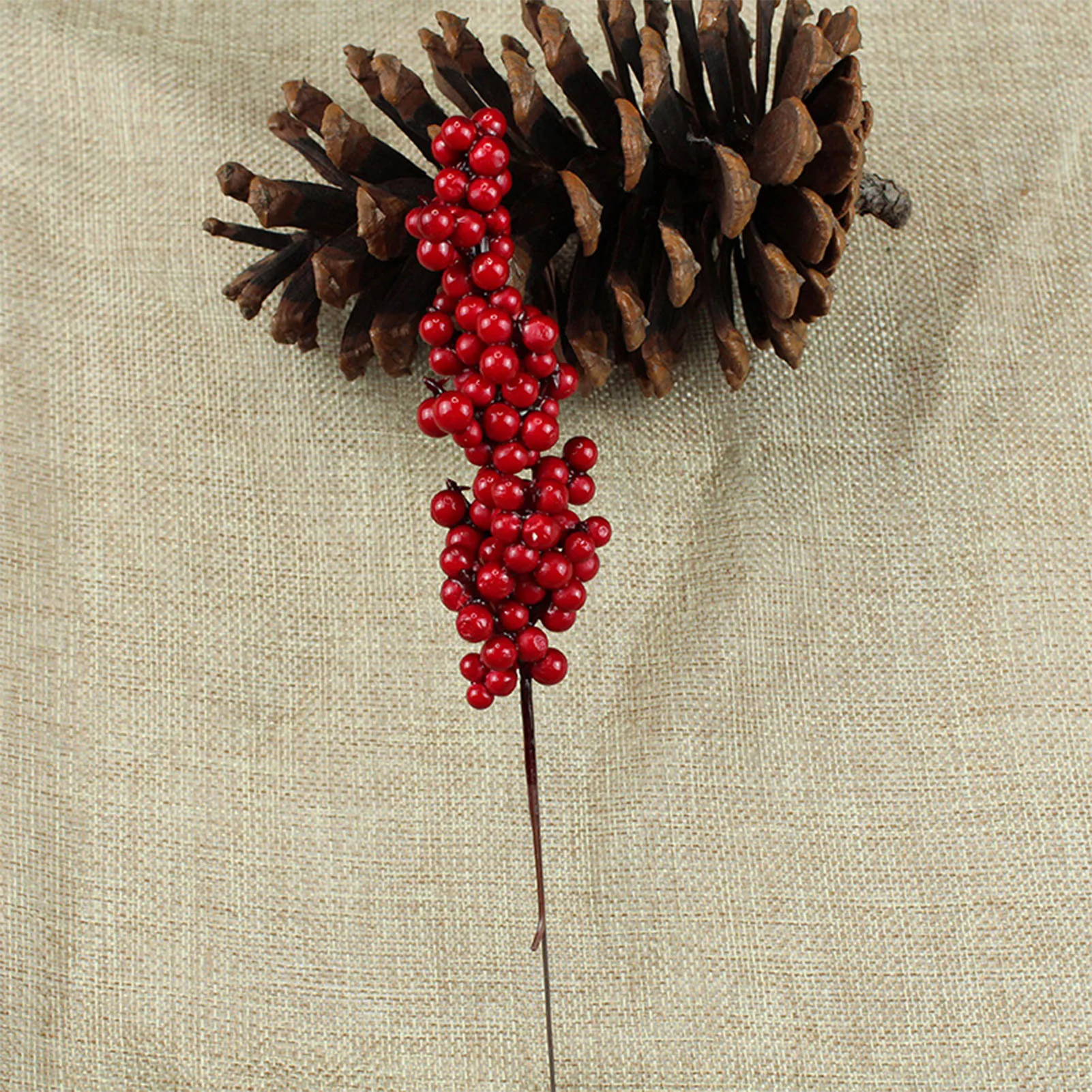 

10pcs Christmas Red Berries Branch Artificial Holly Berry Stamen Wreath DIY Foam Fake Flower Ornaments for Xmas Tree Party Home