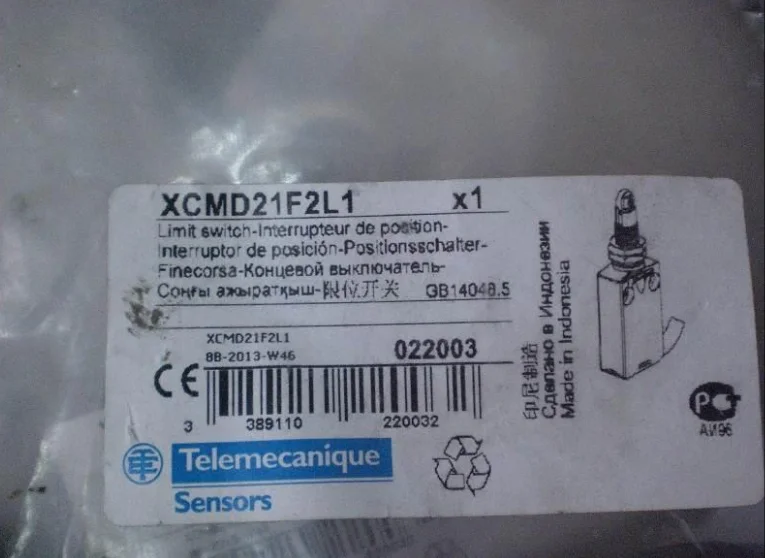 

1PC Schneider travel limit switch XCMD21F2L1 New #F0