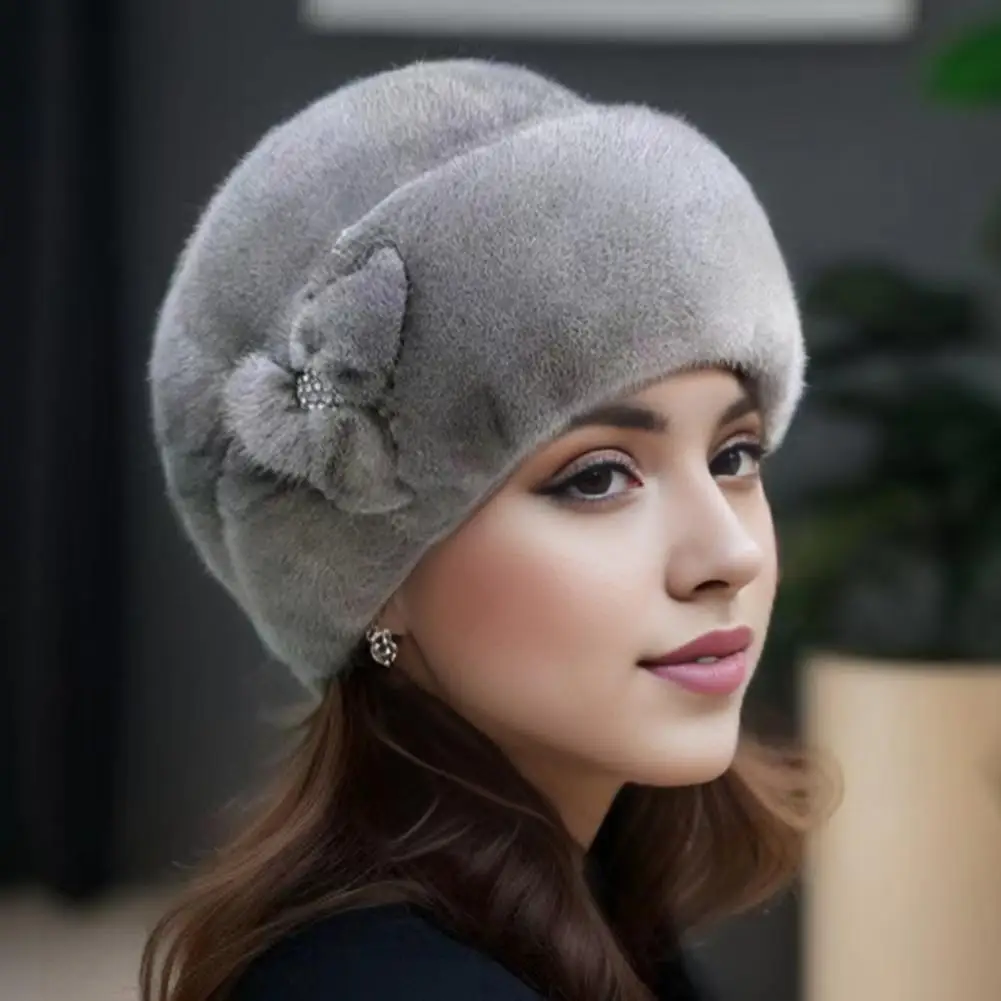 Mid-aged Women Winter Hat Plush Faux Fur Heat Retention Windproof Cap Rhinestone Decor Outdoor Cycling Skiing Beanie 여성용 모자