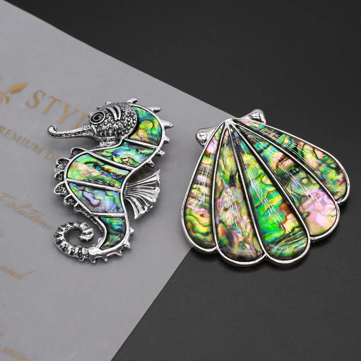 Natural White Shell Pendant Brooch Fish Shape 3 X 1.5 Cm  Elegant Fascinators Jewelry Gift  Accessories for Formal Occasions