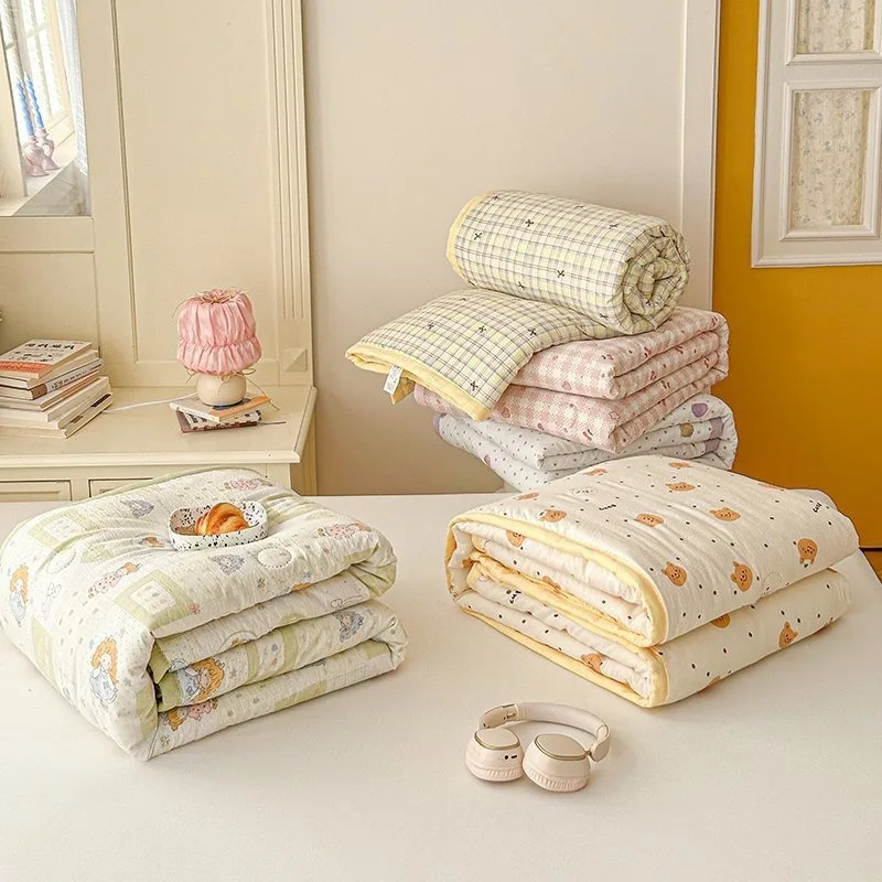 1pcs Summer Air Conditioner Quilt Washable Breathable Thin Cooling Bed Quilt Portable Soft Blanket for Home Gift
