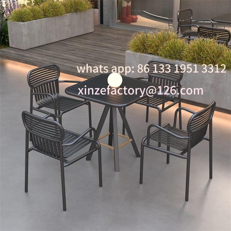 

Customizable outdoor courtyard cafe metal wrought iron table and chair combination