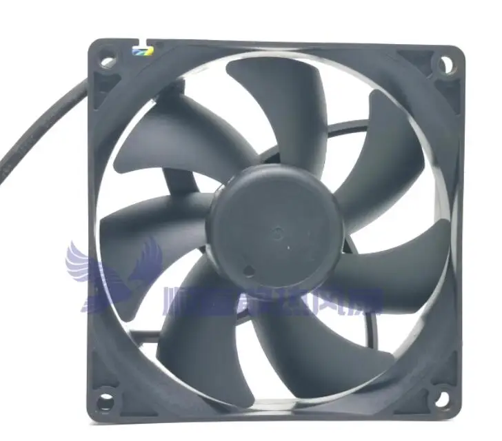 EVERFLOW F129025BM DC 12V 0.18AMP 90x90x25mm 4-Wire Server Cooling Fan